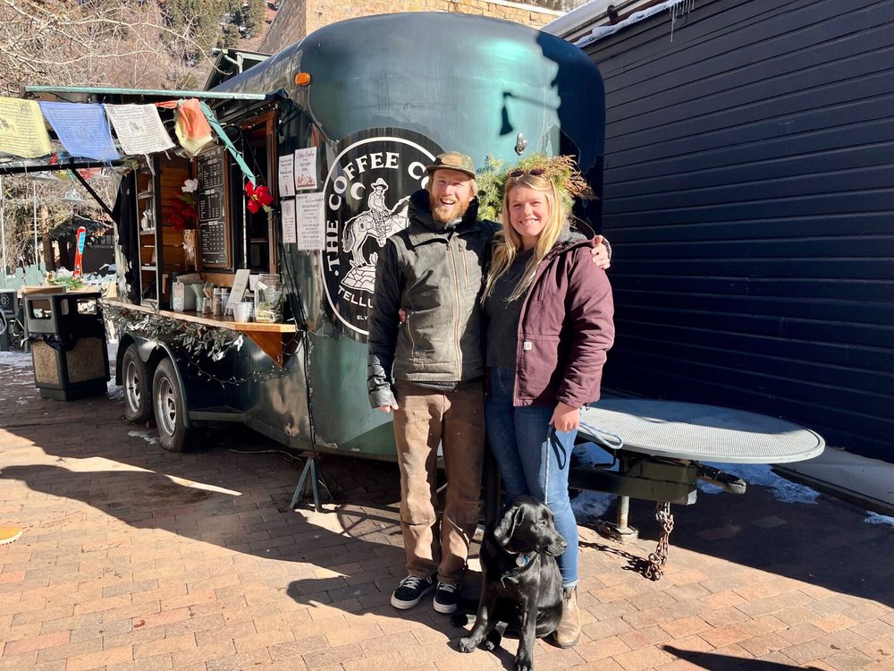 HAILEY & SCOTT SHARE THEIR FAVORITE SPOTS